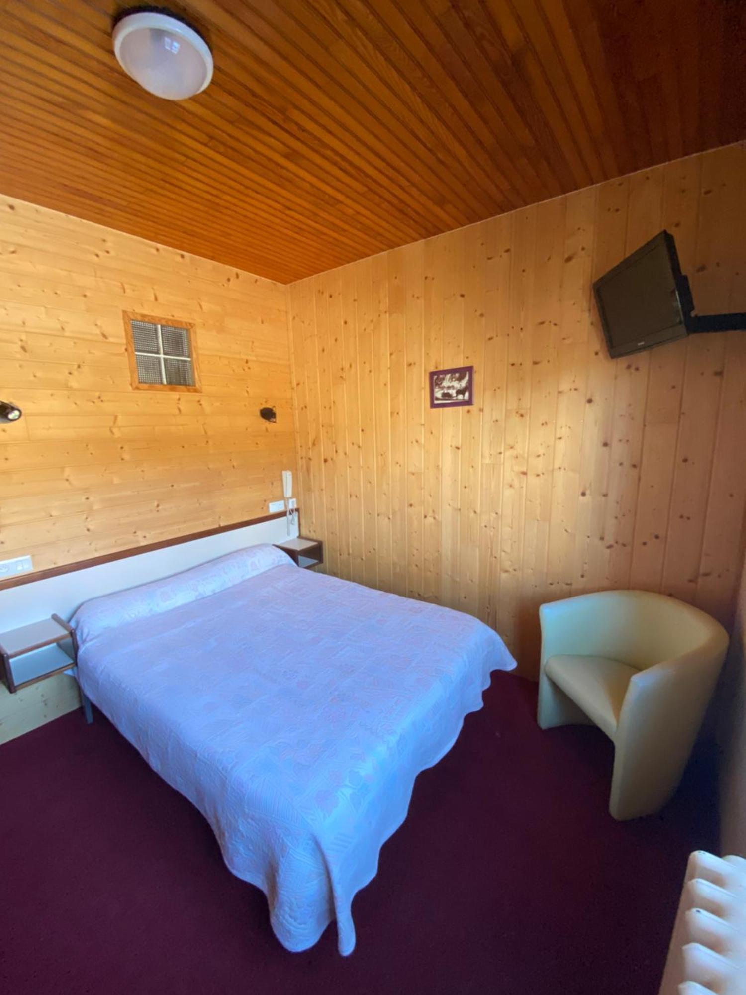 Relais Du Belloch Angoustrine Extérieur photo